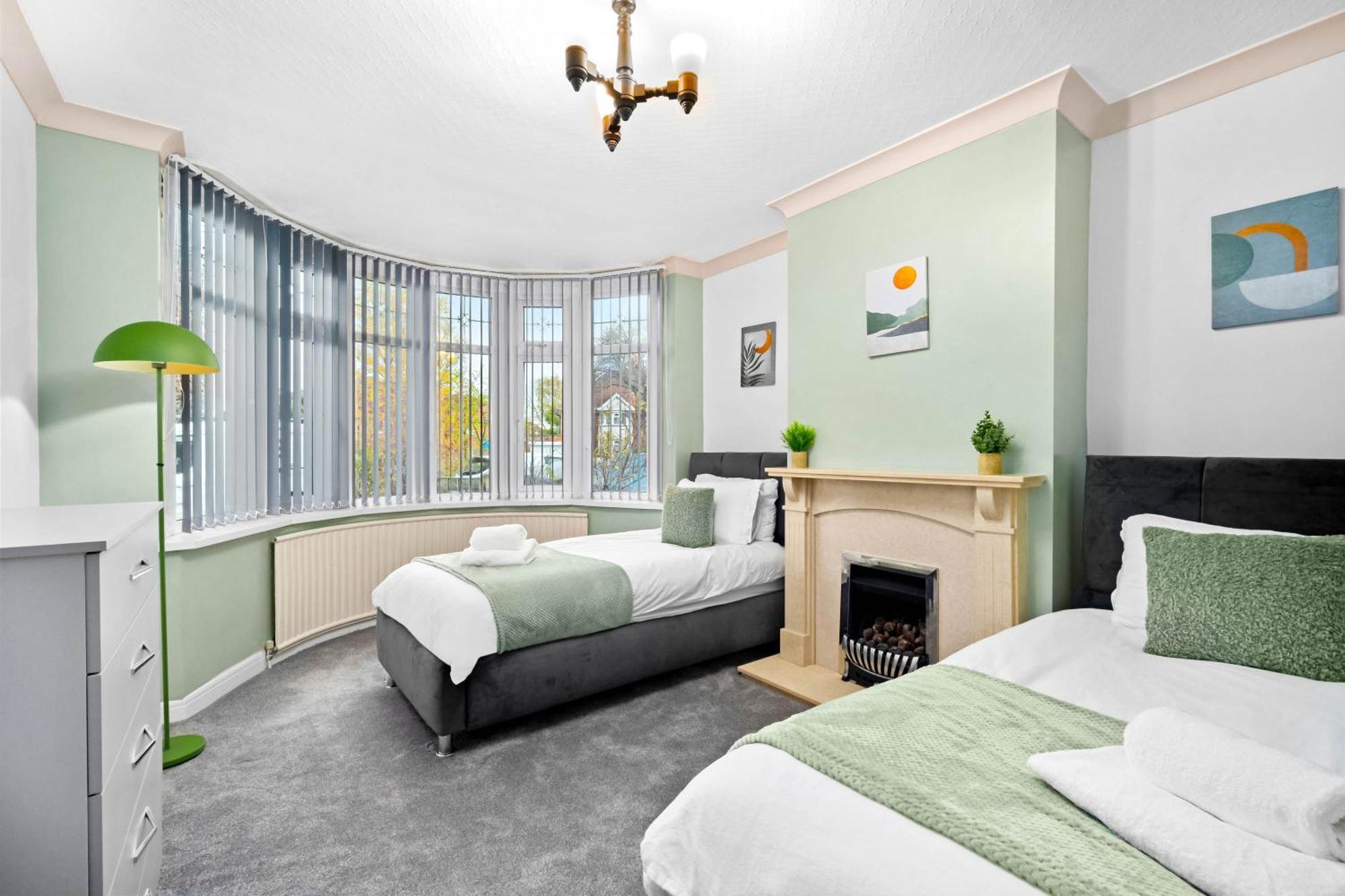 Modern 18 Guest Large Home In Solihull - Near Nec, Jlr, Hs2 And Bhx Birmingham Exterior foto