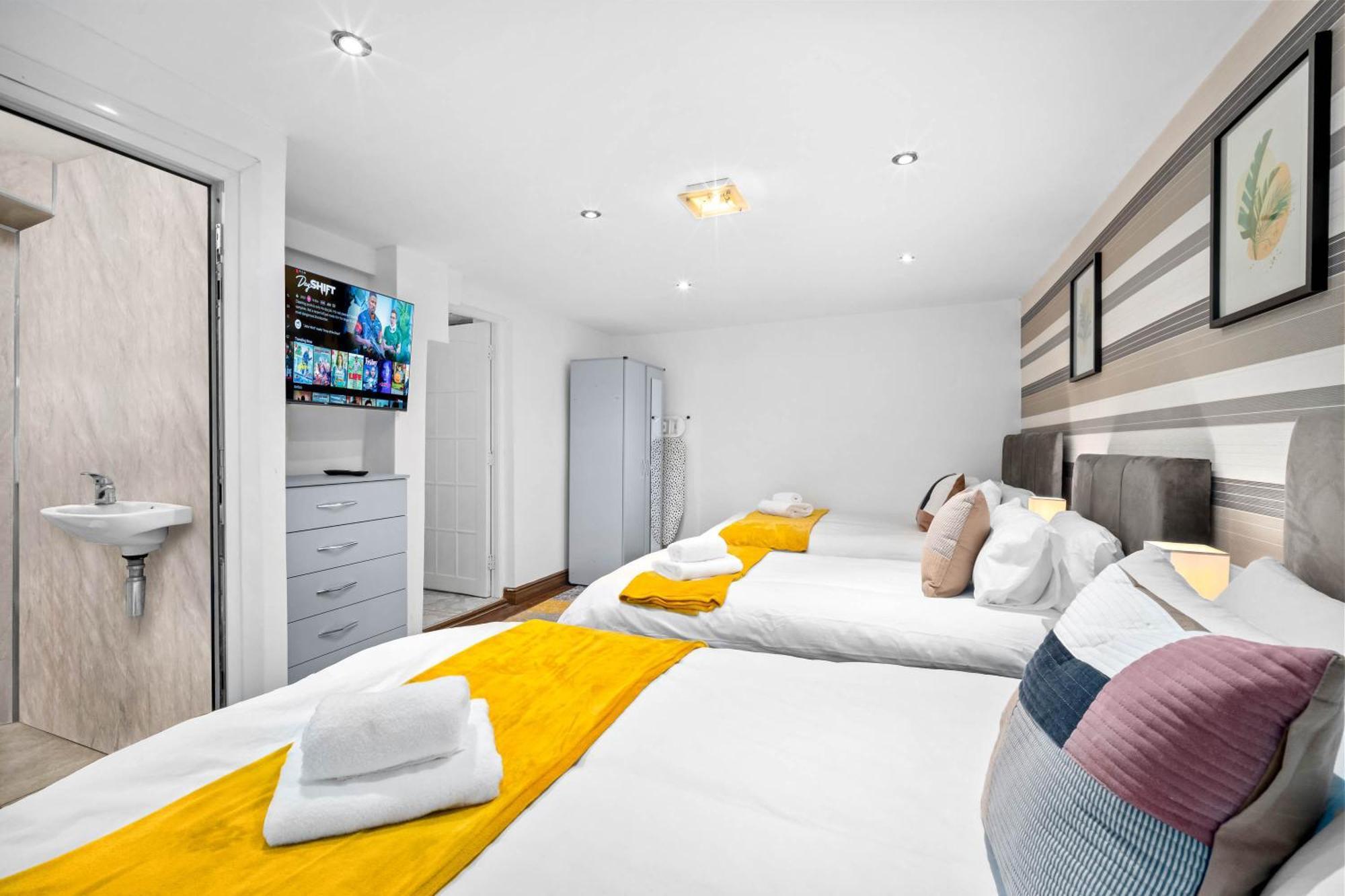 Modern 18 Guest Large Home In Solihull - Near Nec, Jlr, Hs2 And Bhx Birmingham Exterior foto