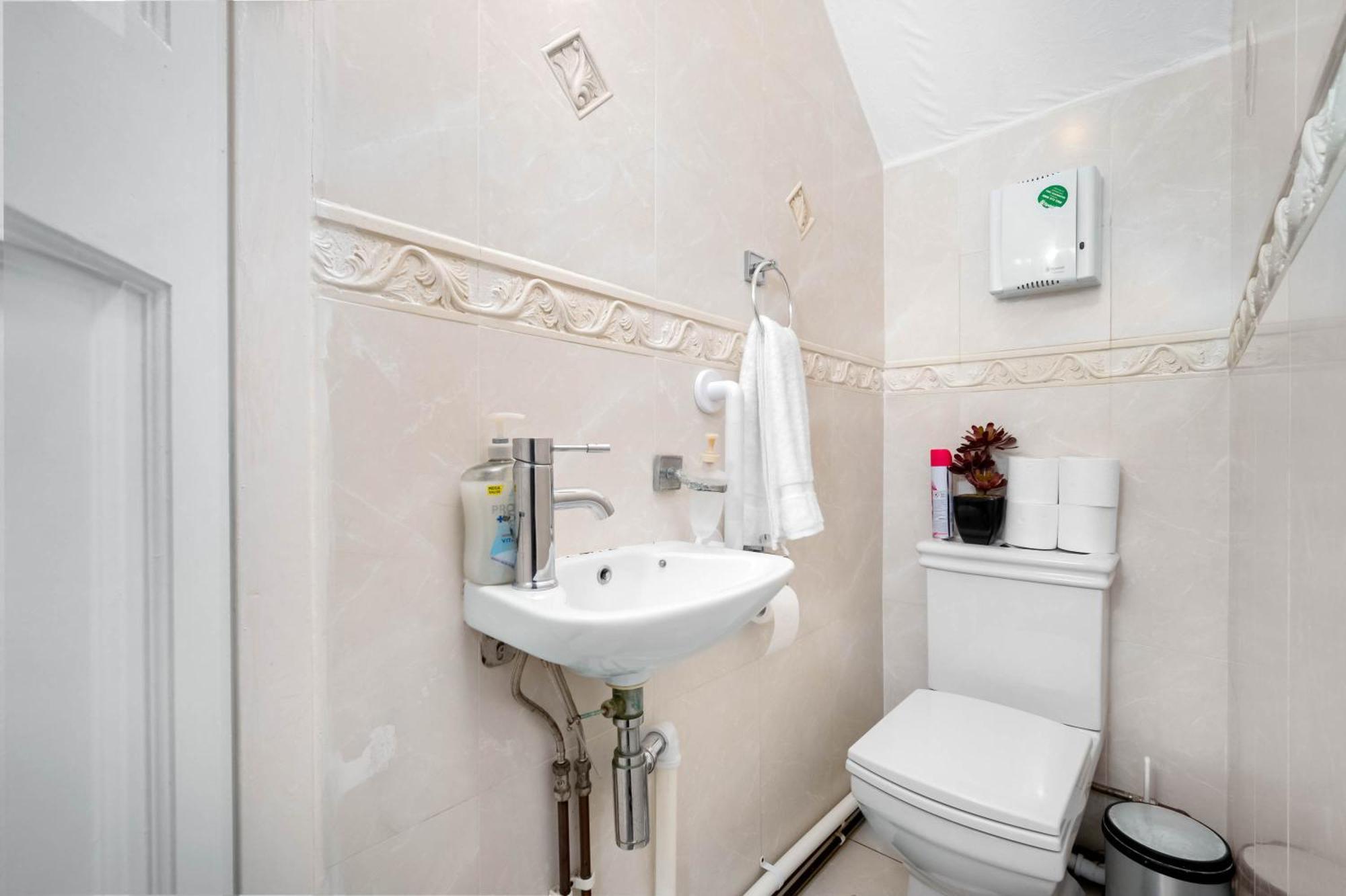 Modern 18 Guest Large Home In Solihull - Near Nec, Jlr, Hs2 And Bhx Birmingham Exterior foto